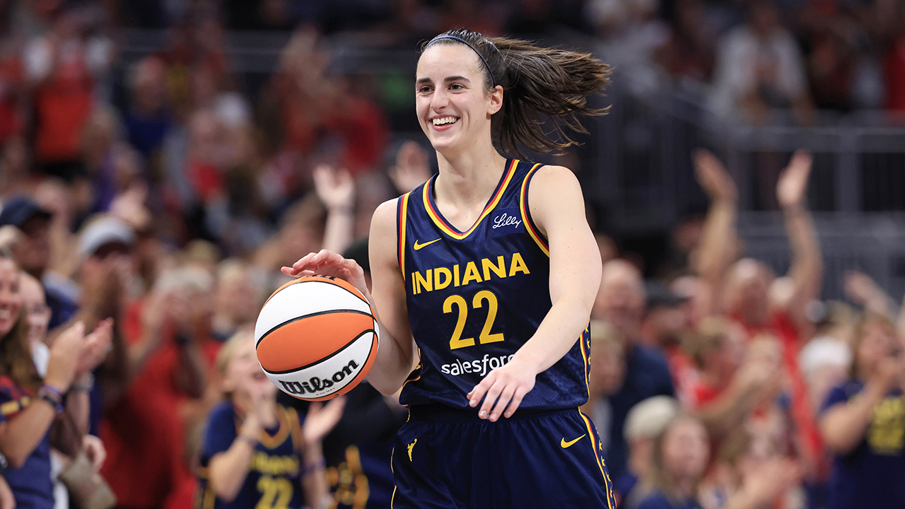Caitlin Clark Named 2024 WNBA Rookie of the Year